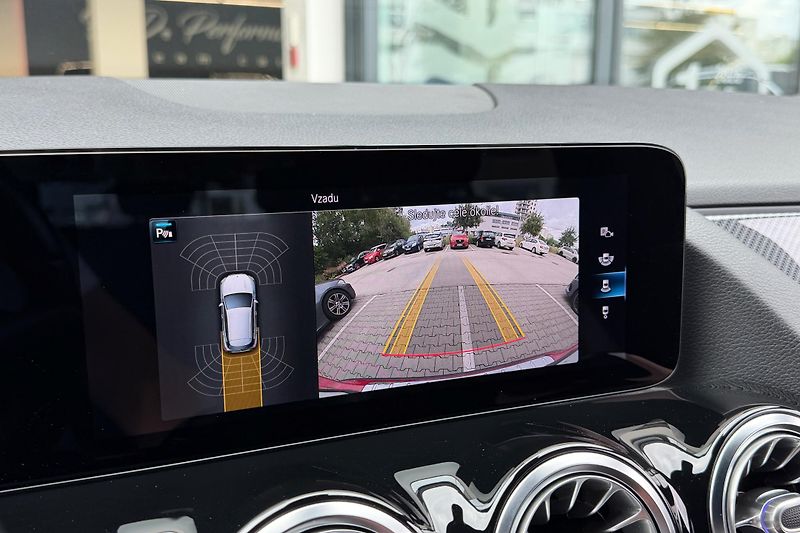 Mercedes-Benz GLA (2021) GLA 220d 4Matic AMG Line - fotka 117 z 121