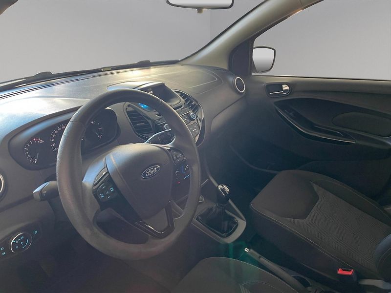 Ford KA PLUS (2018) Ultimate 1.2 Ti-VCT 63kW - fotka 9 z 16