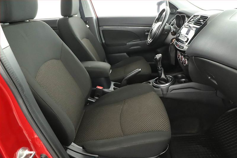 Mitsubishi ASX (2016) 1.6 MIVEC, Tempomat - fotka 7 z 14