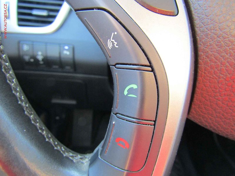 Hyundai i30 (2012) 1.6 CRDI, STK4/28 - fotka 12 z 22