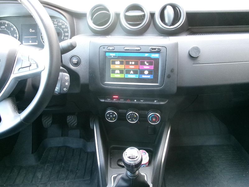 Dacia Duster (2020) 1,5dCi 4x4 KLIMA ČR - fotka 26 z 37