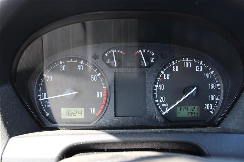 Škoda Fabia 1,2 i  STK 3/2028 - fotka 14 z 20