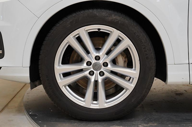 Audi Q7 - fotka 10 z 30