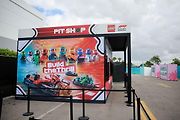 Jezdci F1 se v Miami projeli ve vozech LEGO, které byly postaveny v Česku.