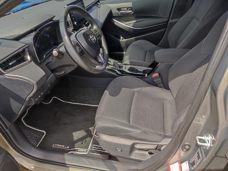 Toyota Corolla (2020) 1.8  HYBRID 1.maj - fotka 9 z 25