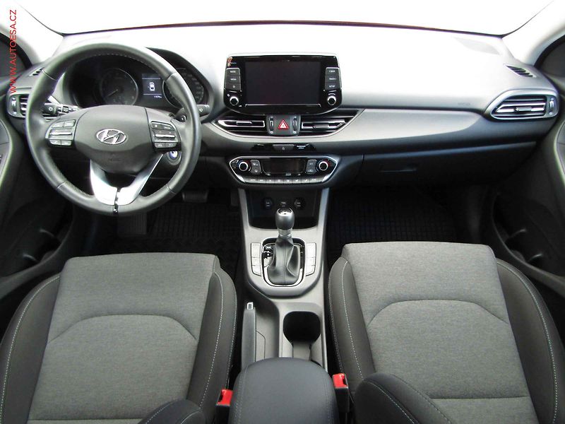 Hyundai i30 (2022) 1.0 T-GDi Fastback, 1.maj,ČR - fotka 8 z 22