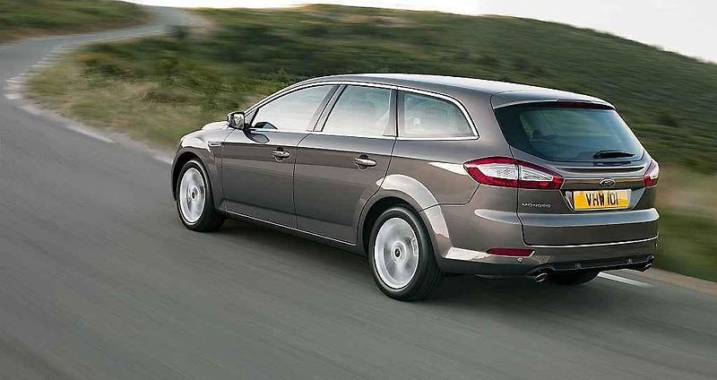 Ford Mondeo kombi.