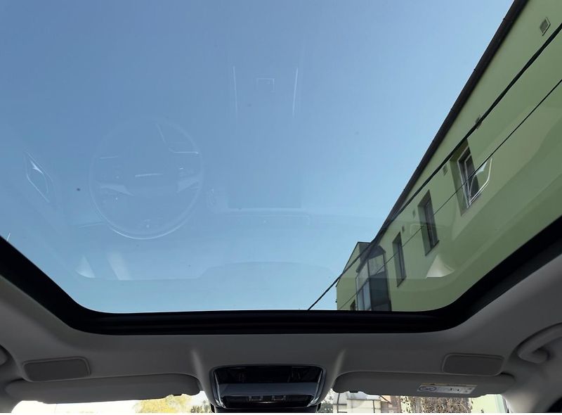 Land Rover Range Rover Velar (2024) +D300 DYNAMIC+ ČR + DPH + - fotka 19 z 19