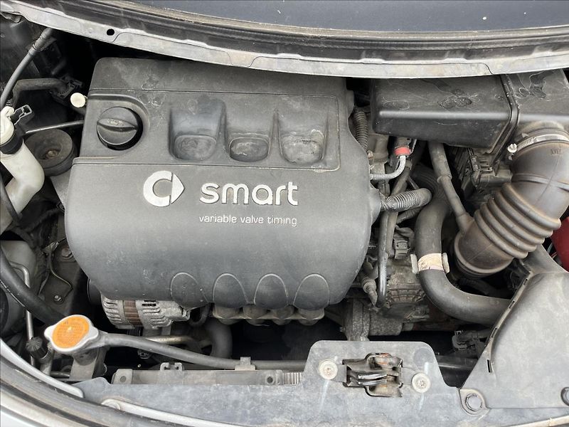 Smart Forfour 1,3 i AUTOMAT PANORAMA KLIMA - fotka 26 z 35