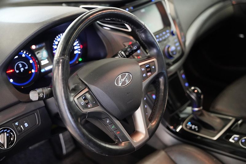 Hyundai i40 - fotka 13 z 28