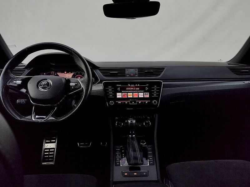 Škoda Superb (2020) iV 1,4 Tsi 150 Kw SportLine DS - fotka 5 z 37