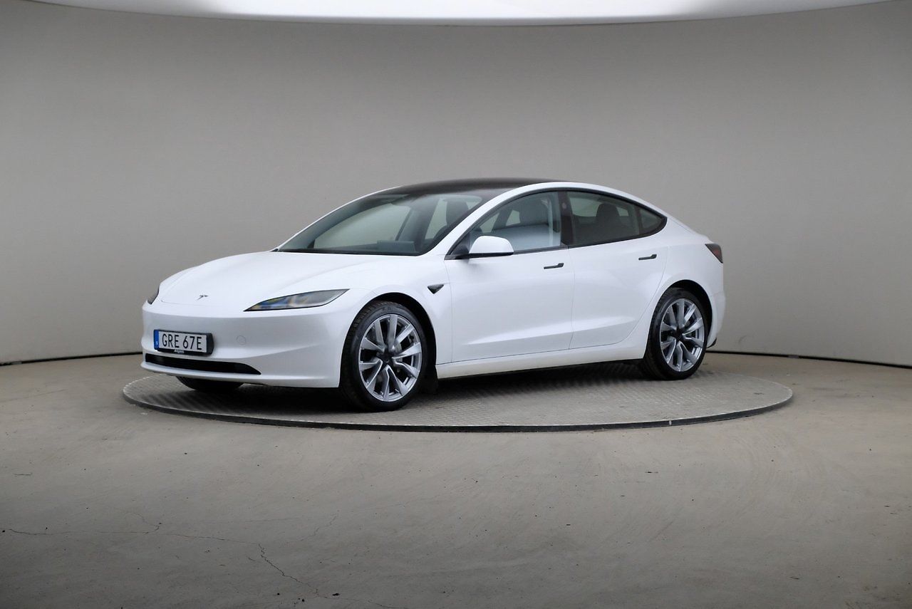 Tesla Model 3 Long Range AWD