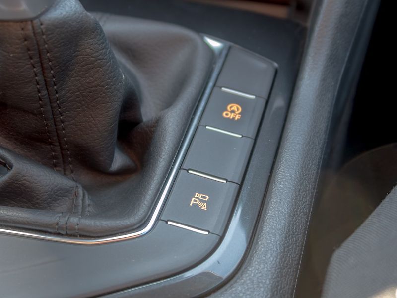 Volkswagen Tiguan (2021) 2.0TDI 110KW NAVI – LED - fotka 30 z 50
