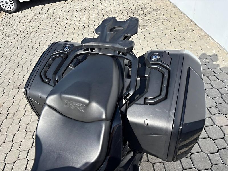 BMW S 1000 XR - fotka 13 z 14