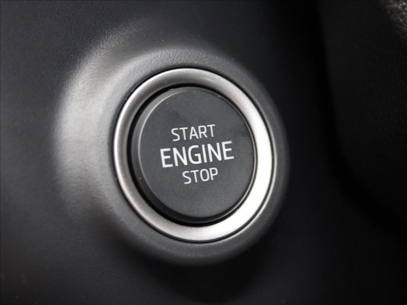 Škoda Octavia 2,0 TSI 195KW RS DCC, 1. maj. - fotka 24 z 39