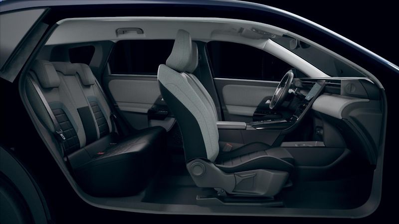 Citroën C5 Aircross (2026) 1,2 YOU Hybrid 145k Aut.+ZIMA - fotka 7 z 7