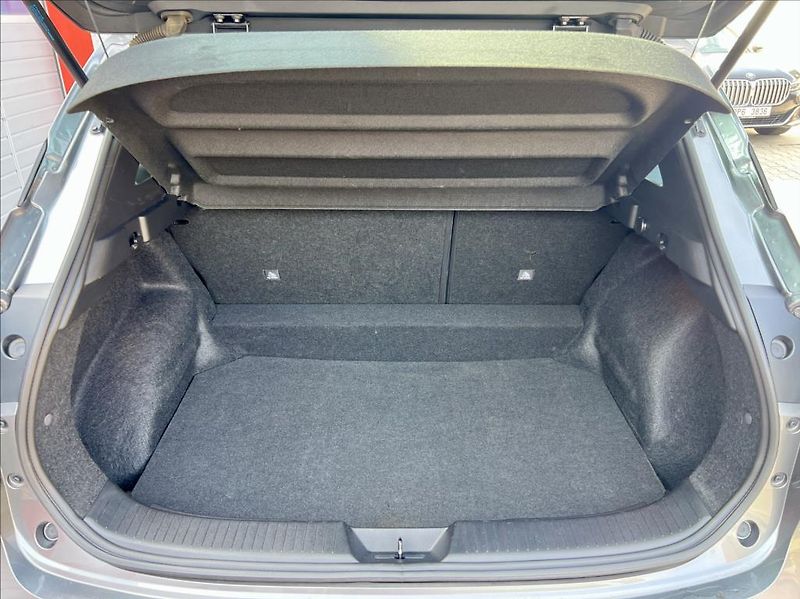 Nissan Qashqai 1,3 mHEV / Business / Xtronic - fotka 14 z 43