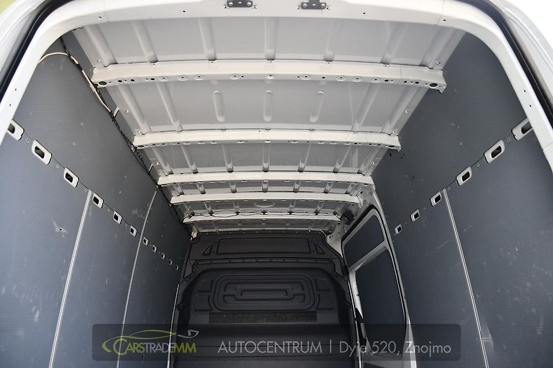 Mercedes-Benz Sprinter 211 CDI L2H2 (W907) 155k - fotka 31 z 37