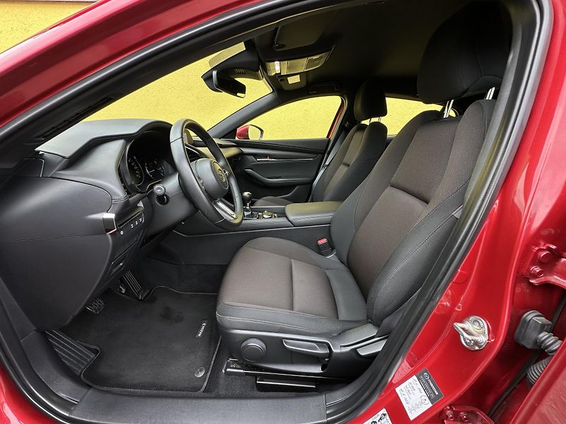 Mazda 3 (2019) 2.0L SKYACTIV-G * ČR * 1.Maj.  - fotka 8 z 43
