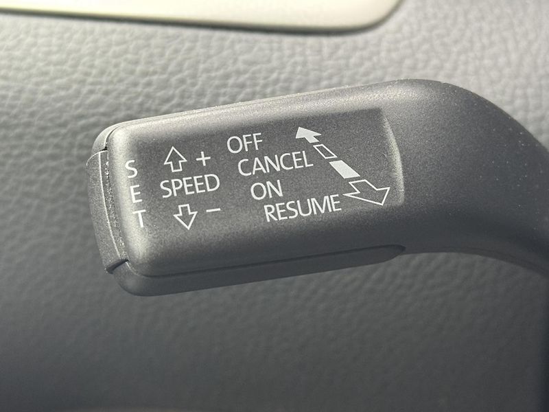 Seat Alhambra (2014) 2.0TDi MAN Style,7míst, tažné  - fotka 33 z 51