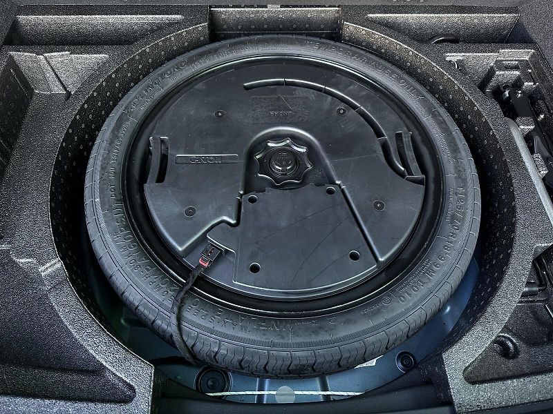 Škoda Karoq 2.0TDi DSG 4x4 150PS Sportline - fotka 47 z 49