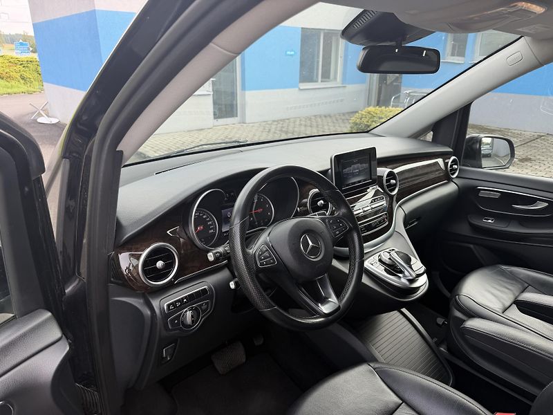 Mercedes-Benz Třídy V 250D XL AVANTGARDE 4MATIC - fotka 13 z 28