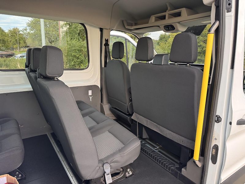 Ford Transit 2.0TDCI 96Kw L3-8.Míst-Rampa - fotka 22 z 25