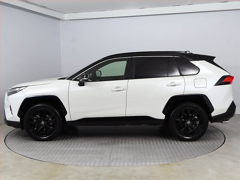 Toyota RAV4 (2022) 2.5 Hybrid - fotka 3 z 21