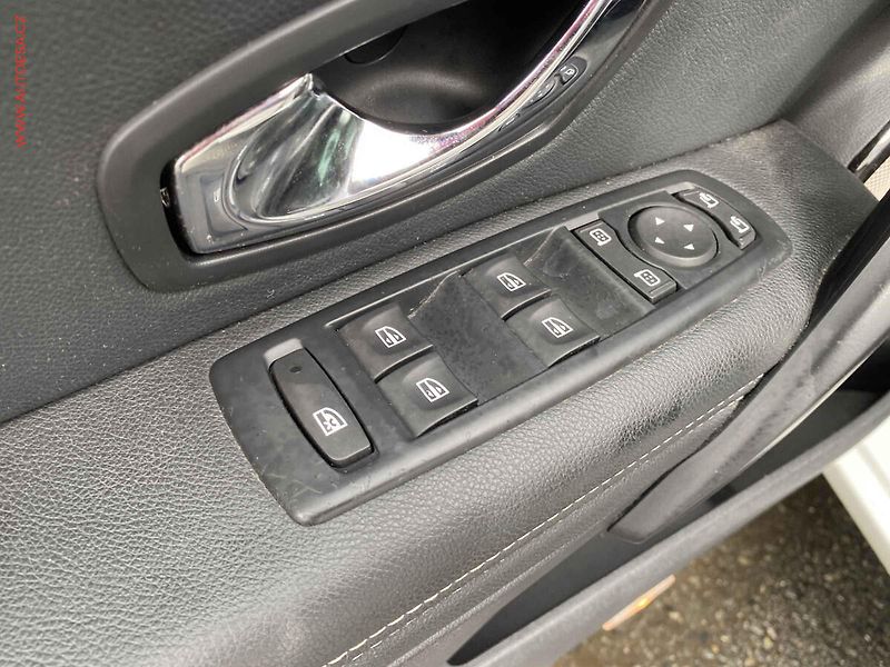 Renault Mégane (2014) 1.5 dCi, BOSE Edition, panor - fotka 14 z 19