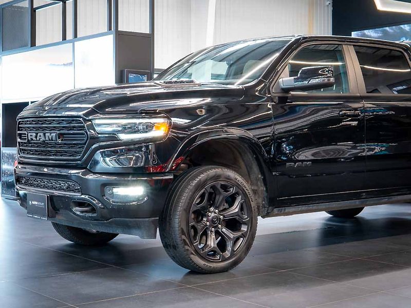 Dodge RAM (2024) 5.7 Limited Night Edition - fotka 13 z 47