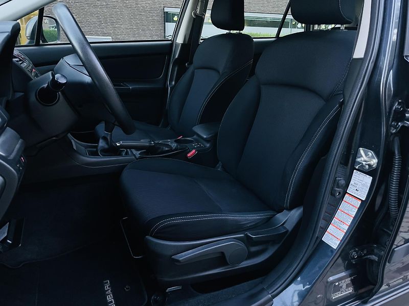 Subaru XV 1.6i 4x4 1MAJ TAŽNÉ SERVISKA - fotka 25 z 36