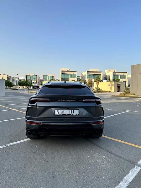 Lamborghini Urus (2020) Lamborghini Urus Luxusní SUV - fotka 6 z 12
