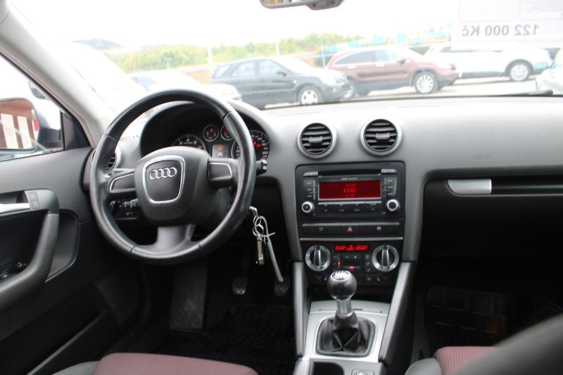 Audi A3 (2009) SPORTBACK 1,4TSI KLIMA ELOKNA  - fotka 15 z 16