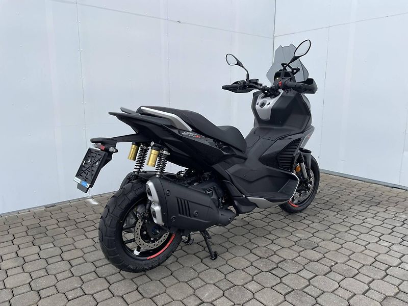 Aprilia (2026) SR GT 400 EU5+ - fotka 3 z 11