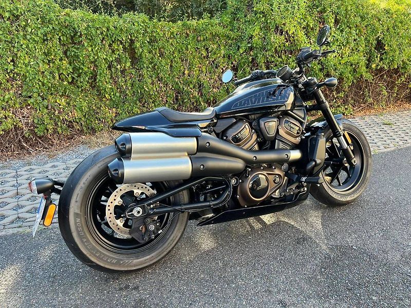 Harley-Davidson (2022) RH 1250S Sportster S - fotka 2 z 12