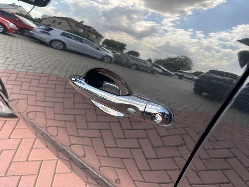 Renault Scénic (2014) 1.5dCi  Navi Digi Klima Bose - fotka 44 z 50