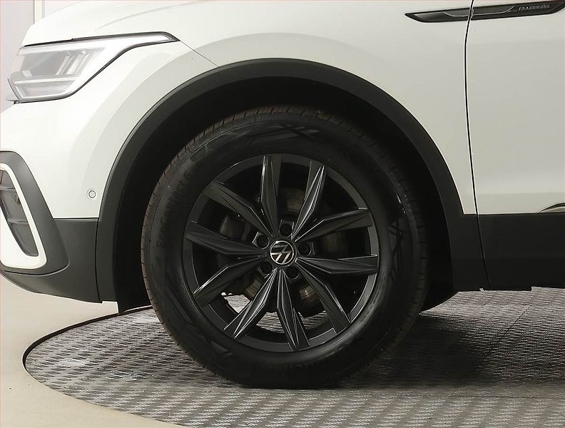 Volkswagen Tiguan Allspace (2024) Life 2.0 TDI, digi klima - fotka 15 z 28
