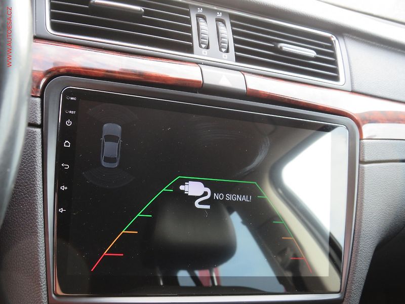 Škoda Superb (2011) 3.6 V6 4x4, ČR, Exclusive - fotka 21 z 28