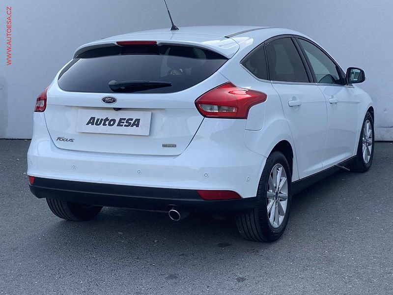 Ford Focus (2016) 1.5EB, Titanium, bixen, +kola - fotka 4 z 18