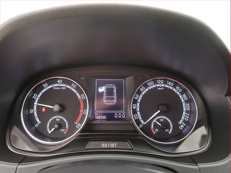 Škoda Fabia (2022) 1.0 TSI, Serv.kniha - fotka 11 z 15