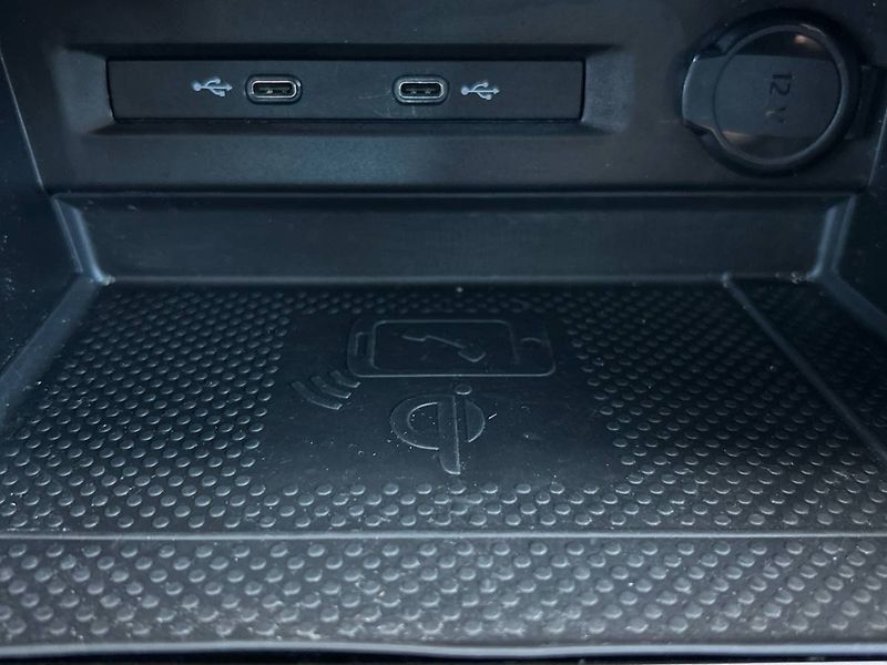 Volkswagen Tiguan (2020) 1.5 TSI Life - fotka 11 z 31