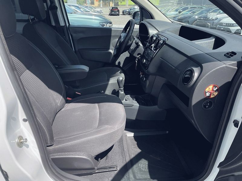 Dacia Dokker (2018) 1.6,75kW,Klima,ČR - fotka 27 z 31