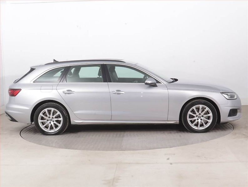 Audi A4 (2021) 2.0 TDI, Automat, Navi - fotka 6 z 17