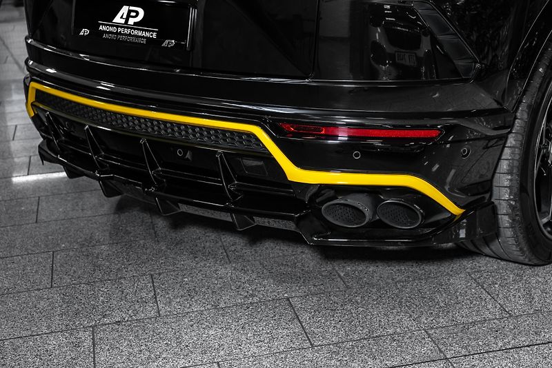 Lamborghini Urus B&O/360/PANO/KARBON/MASÁŽ/ - fotka 10 z 28