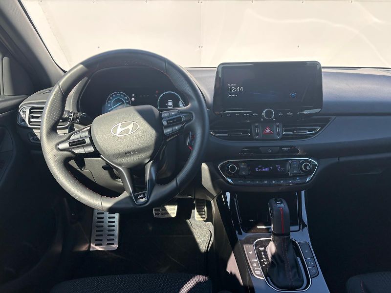 Hyundai i30 1.5 T-GDI MHEV DCT N-Line - fotka 5 z 27