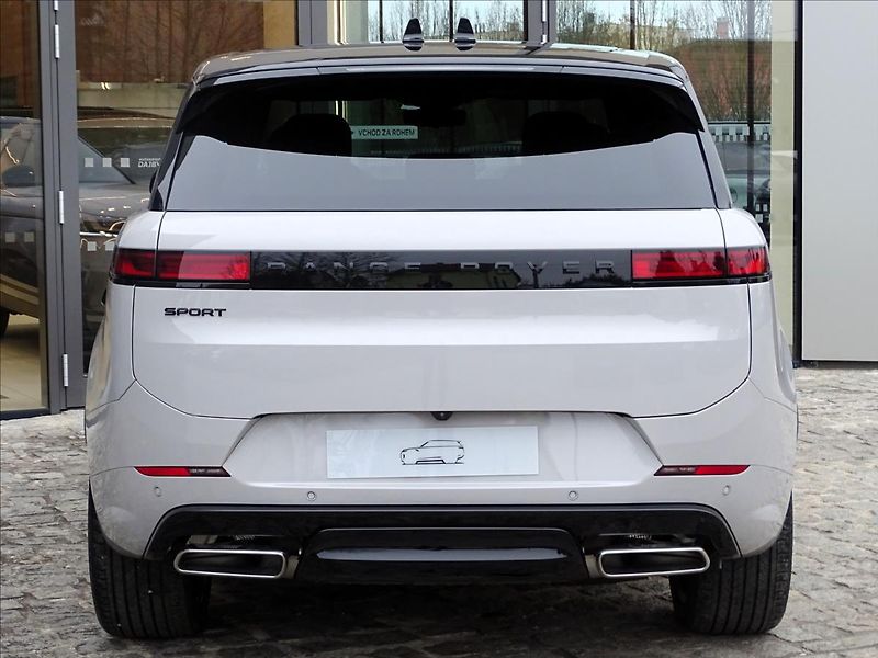 Land Rover Range Rover Sport (2026) 3,0 P550e AUTOBIOGRAPHY PHEV - fotka 3 z 29
