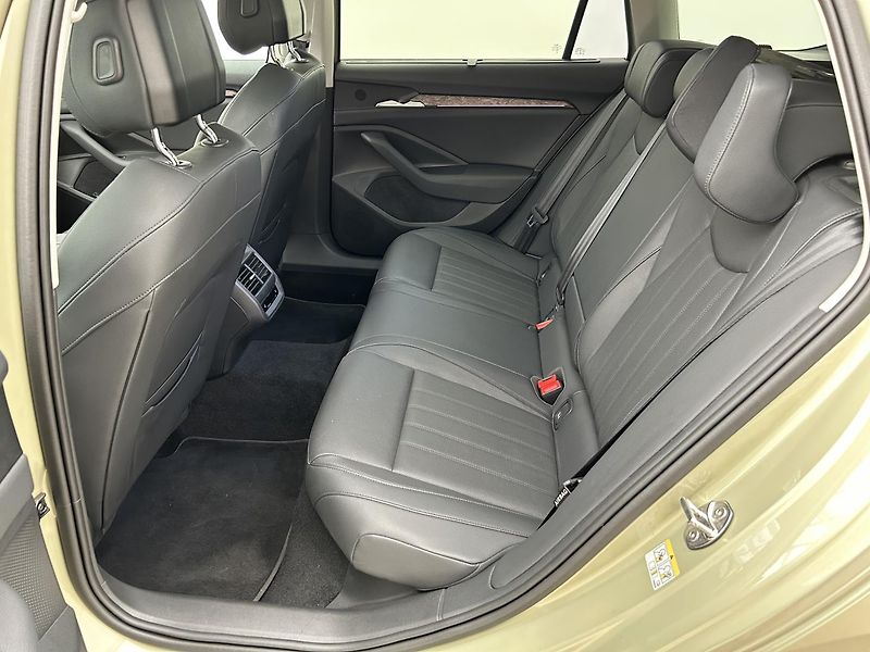 Škoda Superb 2.0 TDI 4x4 L & K - fotka 24 z 31