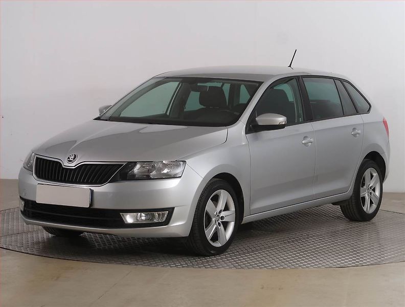 Škoda Rapid (2015) Spaceback 1.2 TSI, Tempomat - fotka 2 z 17