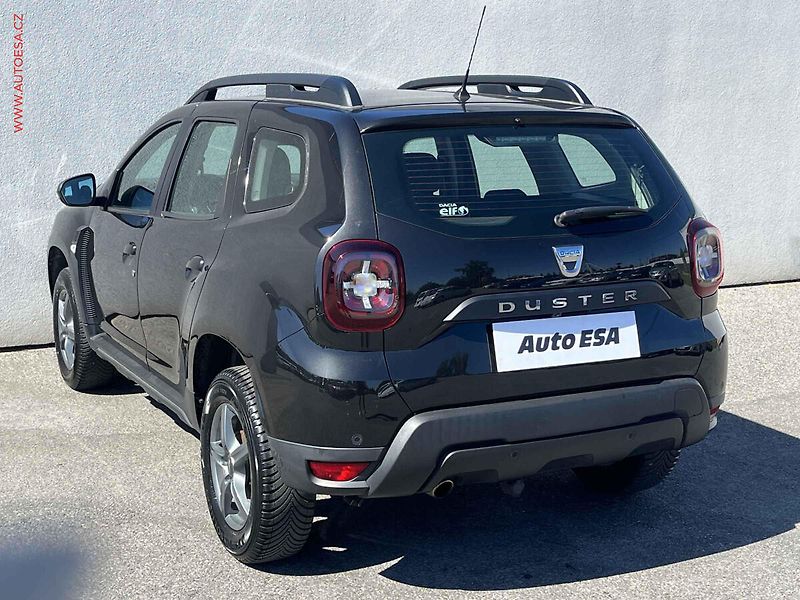 Dacia Duster (2018) 1.6 SCe, Comfort, kamera, TZ - fotka 6 z 13