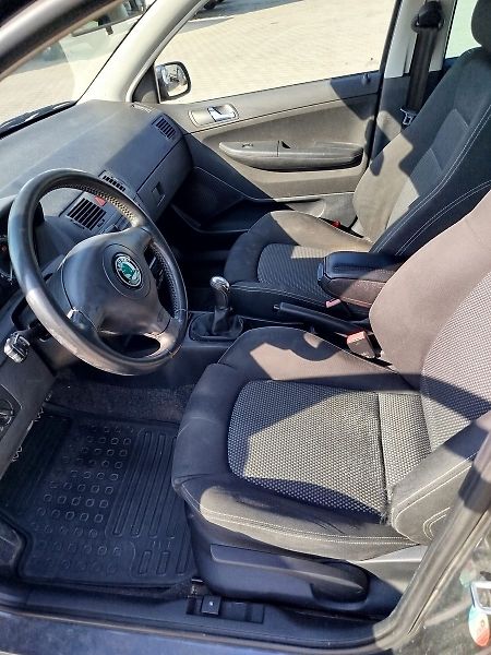 Škoda Fabia Combi 1.9TDi 74kW MAN5 - fotka 9 z 21